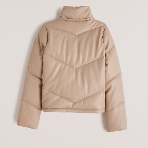 NWT Abercrombie & Fitch Vegan Leather Crop Puffer Jacket Beige M - Picture 4 of 12